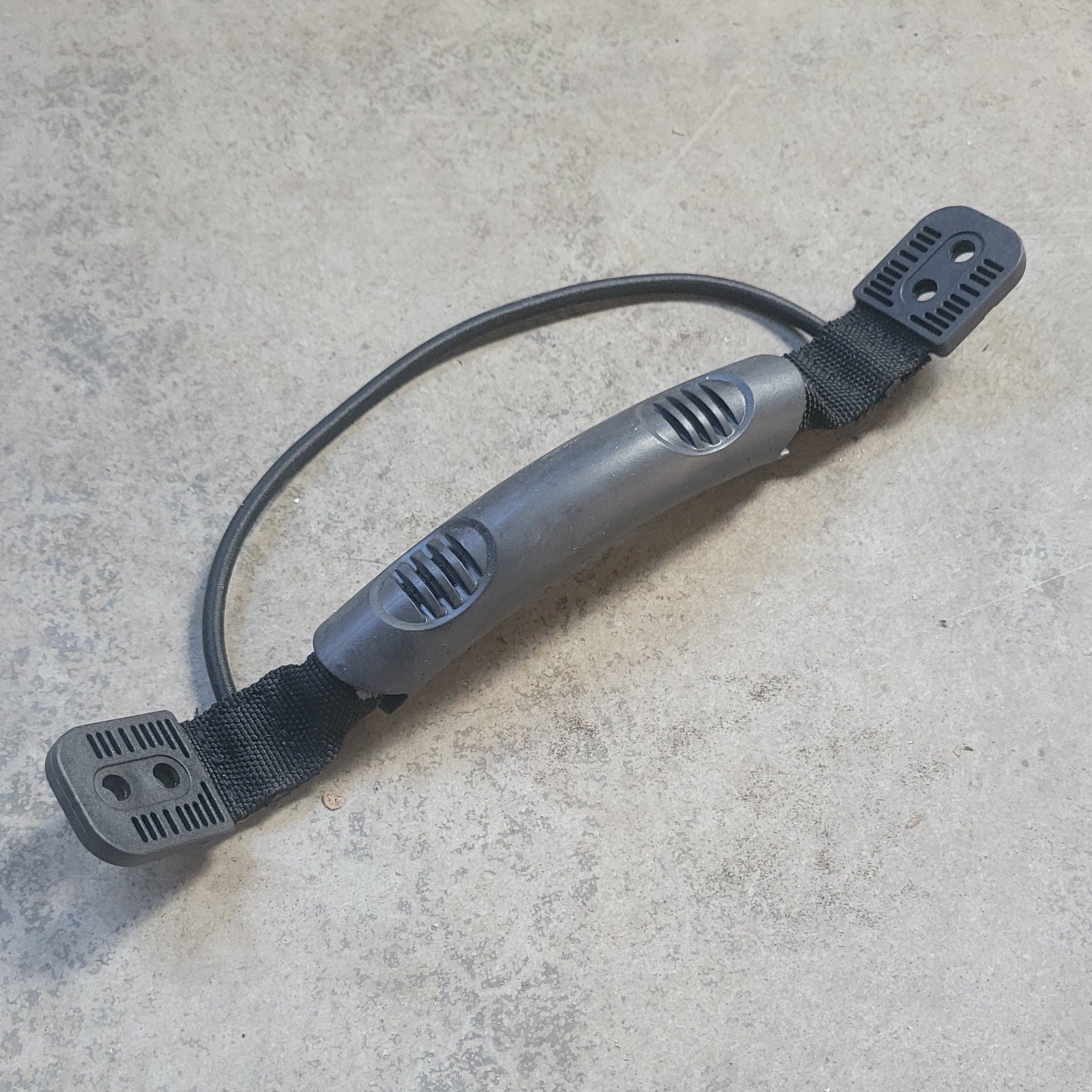 HooDoo Kayak Handle with Bungee Cord